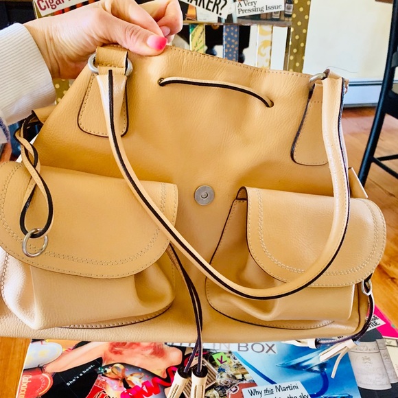 ❤️MANIANI SATCHEL 💕 - Picture 1 of 8